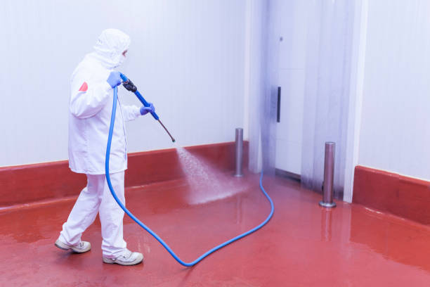 Animal Enclosure Cleaning in Chaska, MN