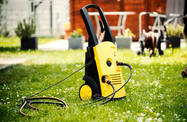 Best Graffiti Removal  in Chaska, MN